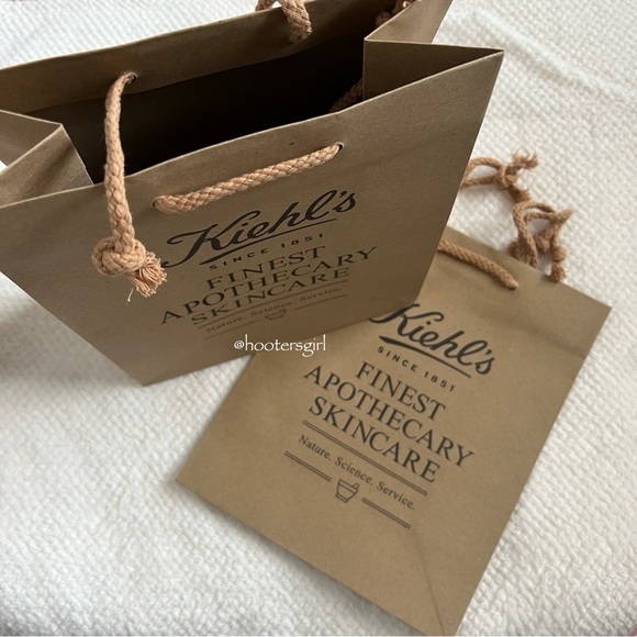 🛍️Set of 2 Kiehl's Shopping Bags🛍️ - Picture 2 of 5